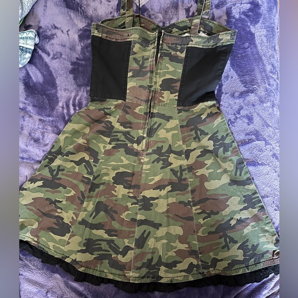 Adorable camo mini sundress SM - Picture 2 of 6